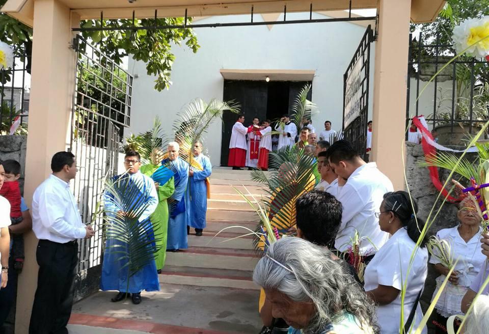 Procesión en Mejicanos, San Salvador.