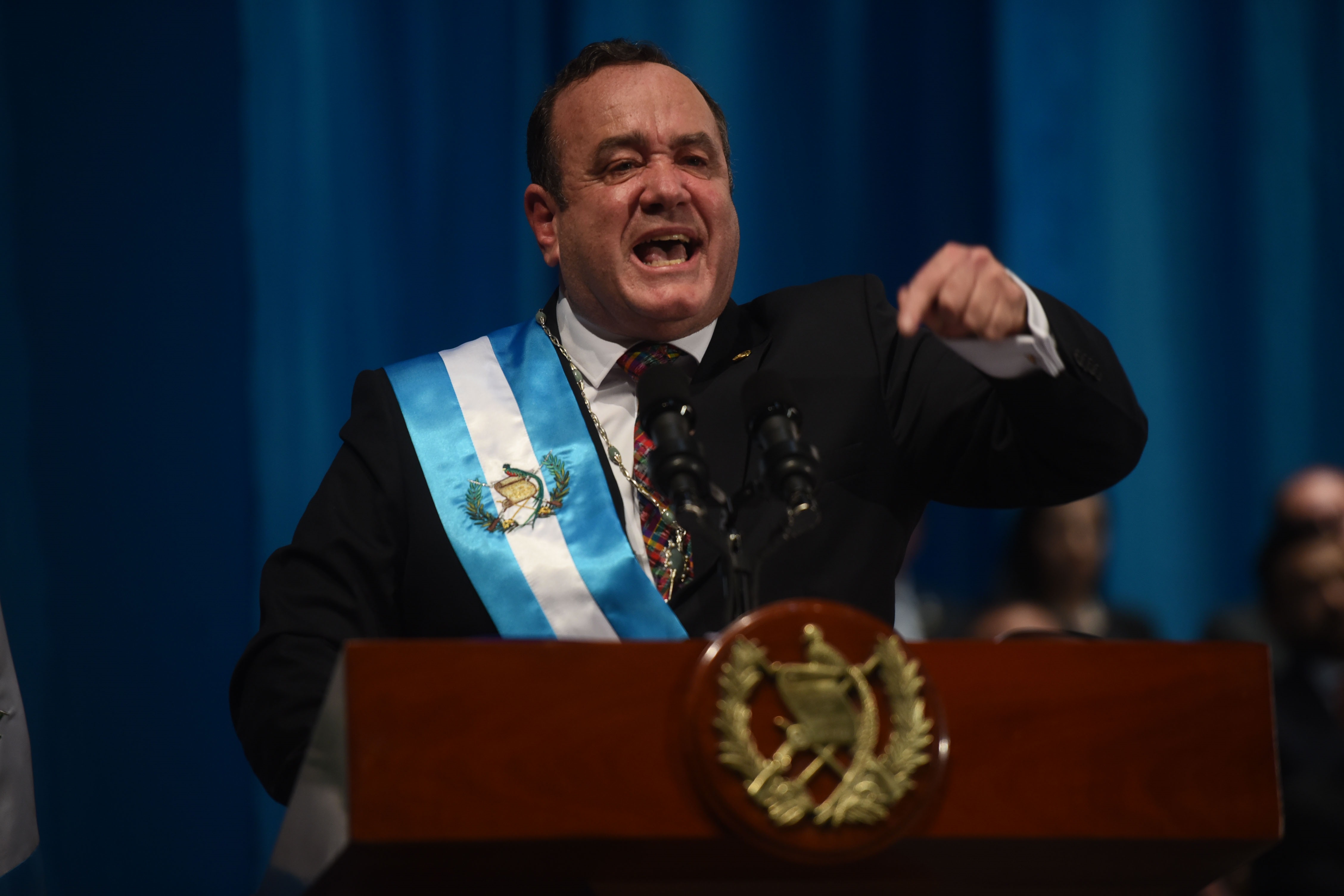 El nuevo presidente de Guatemala rompe relaciones con el Gobierno de
