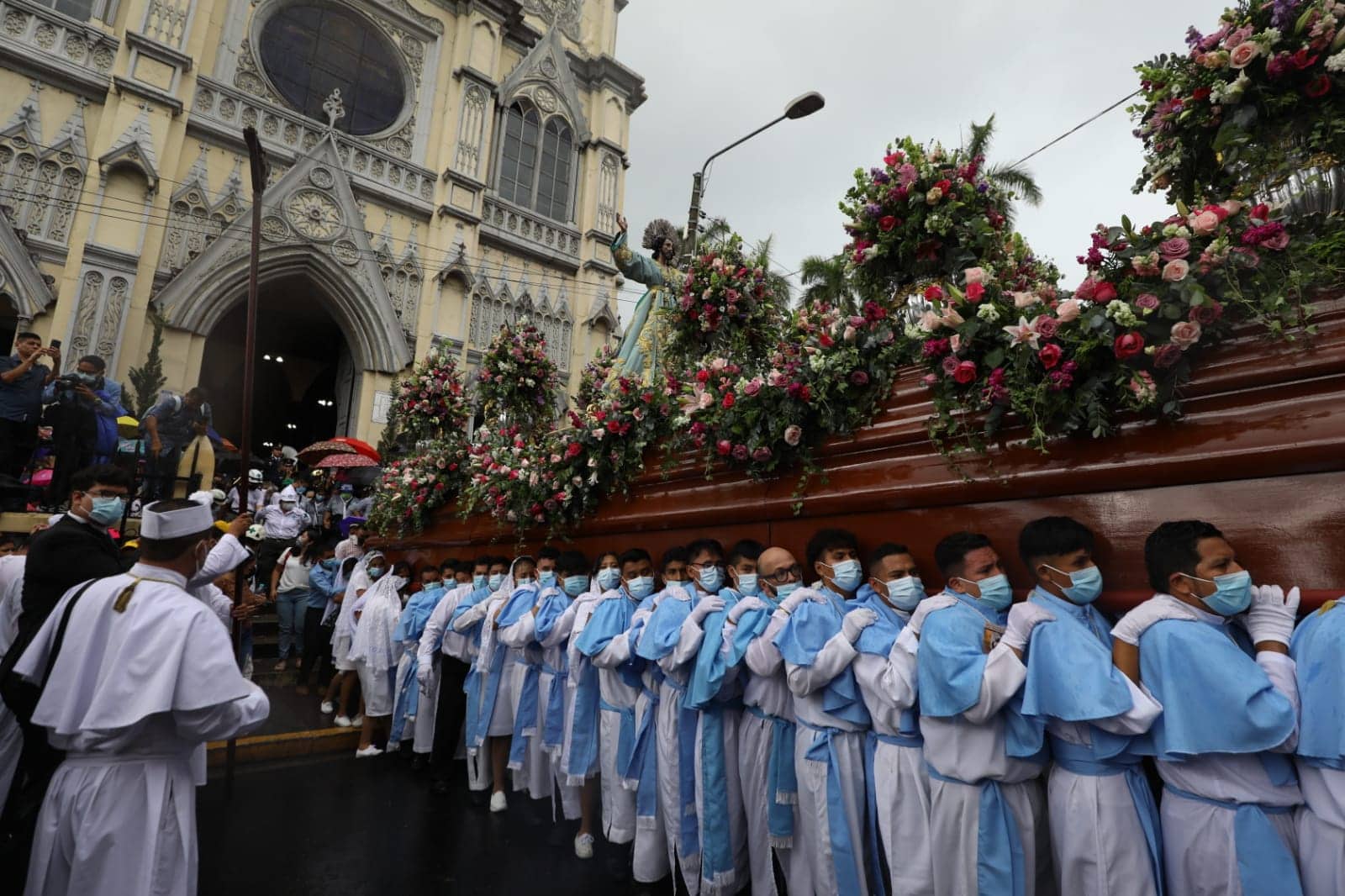 Inicio de la procesión del Divino Salvador del Mundo. Foto: D1/Miguel R. Lemus