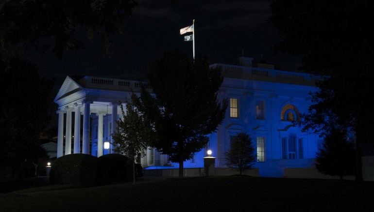 Una fotografía de archivo del exterior de la Casa Blanca. EFE/EPA/Chris Kleponis / POOL