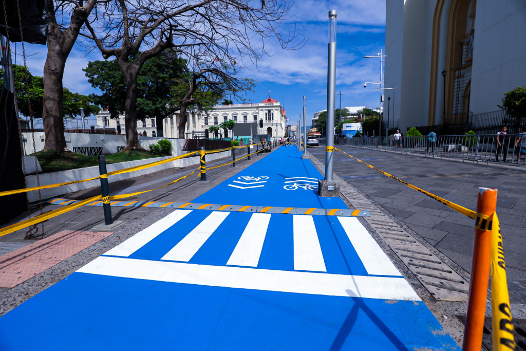 En las calles del centro historico han colocado algunas ciclovias Foto: D1/Gabriel Aquino