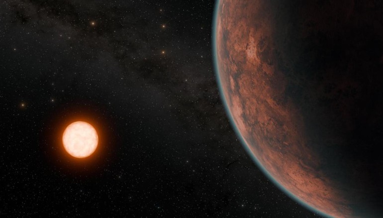 Representación artística de Gliese 12 b en órbita alrededor de una enana roja fría. Su estudio ayudará a conocer más sobre cómo los planetas cercanos a sus estrellas conservan o pierden sus atmósferas. Crédito: NASA/JPL-Caltech/R. Hurt (Caltech-IPAC).