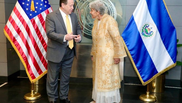 Foto embajada EE.UU