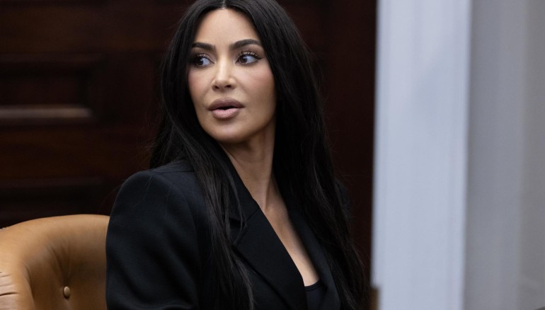 He conocido a personas “brillantes” en las cárceles, dice Kim Kardashian en  la Casa Blanca |