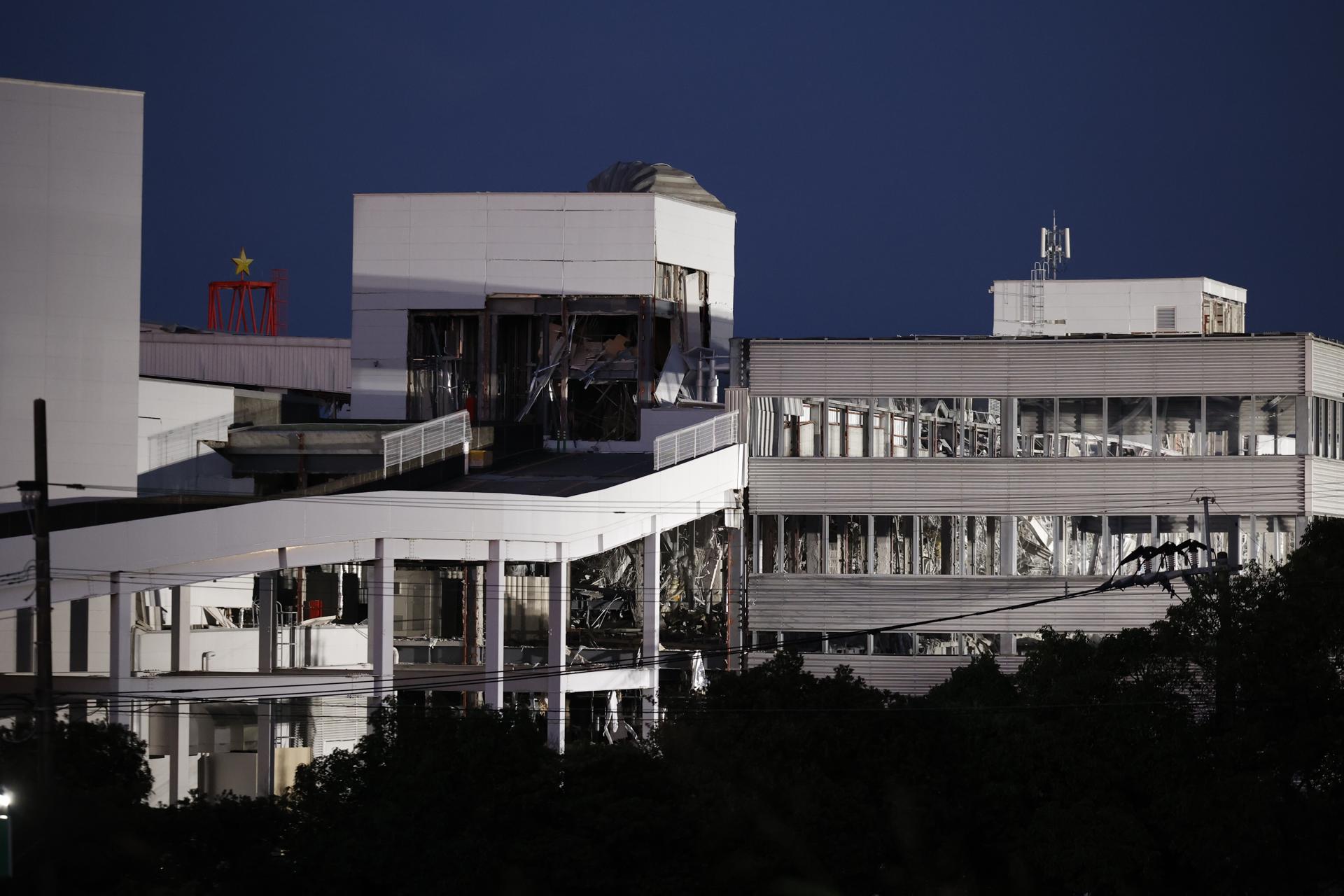 Japan Earthquake Death Toll Climbs to 35 as Rescuers Search Rubble